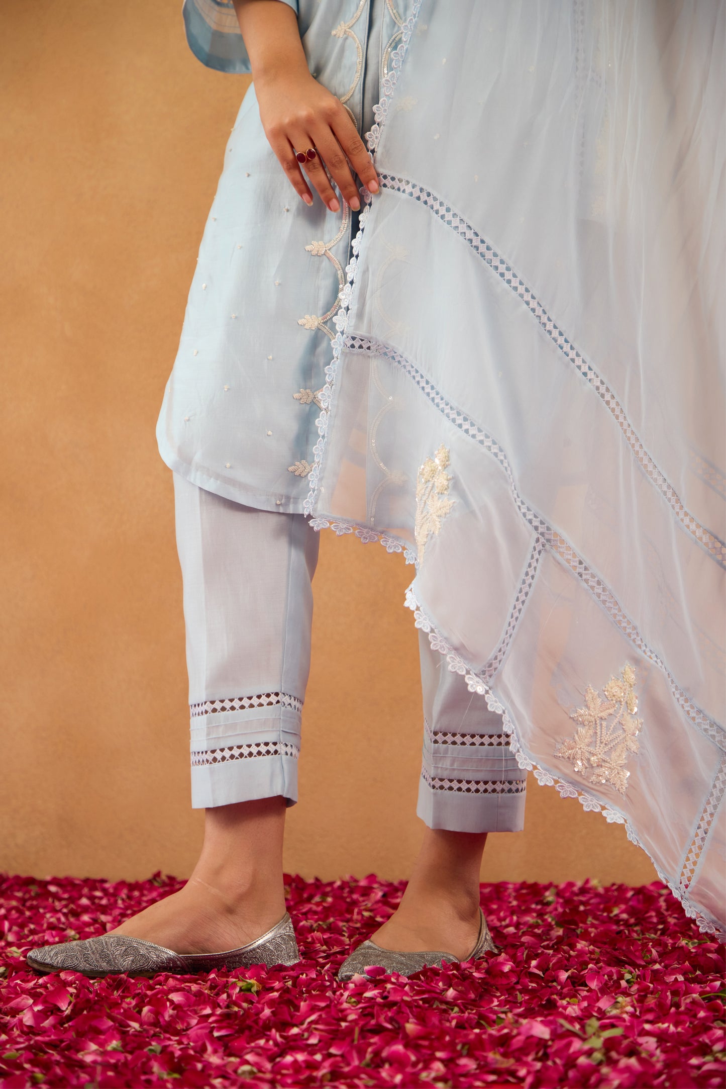 Asmaani bahar